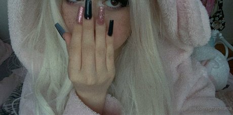 Naakte gelekte OnlyFans-foto van Kittenkuma