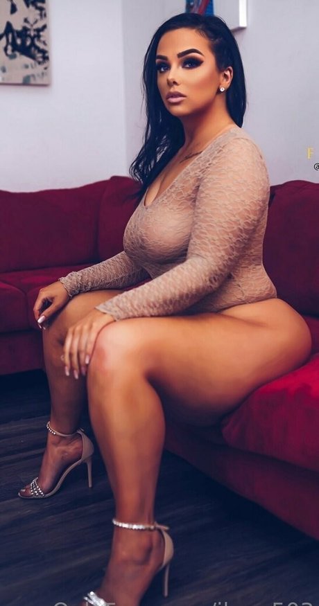 Naakte gelekte OnlyFans-foto van Jlynn503