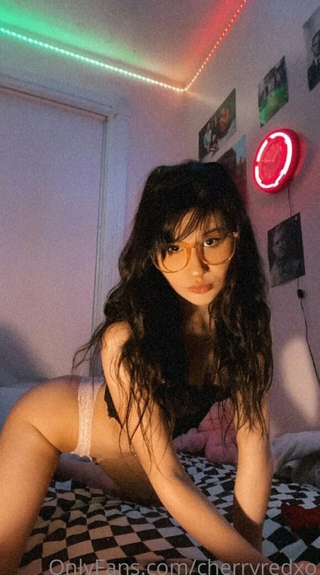 Naakte gelekte OnlyFans-foto van Cherryredxo
