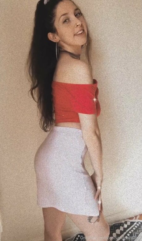 Naakte gelekte OnlyFans-foto van Catsanddabsfree