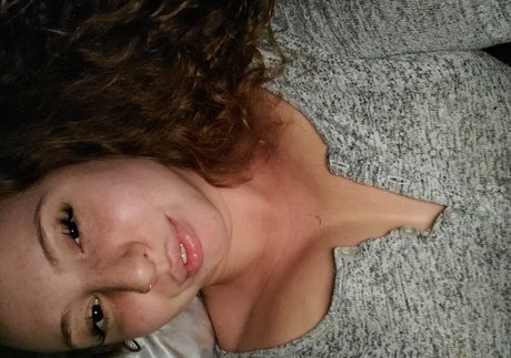 Naakte gelekte OnlyFans-foto van Pipermaepeach