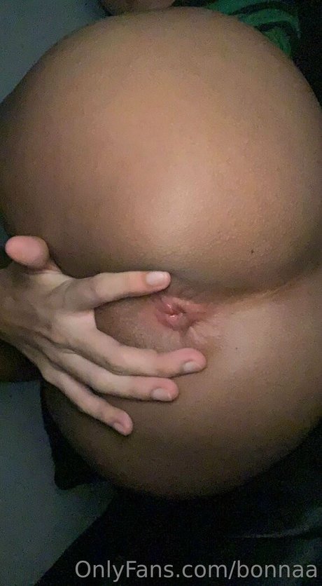 Naakte gelekte OnlyFans-foto van Miruplantt
