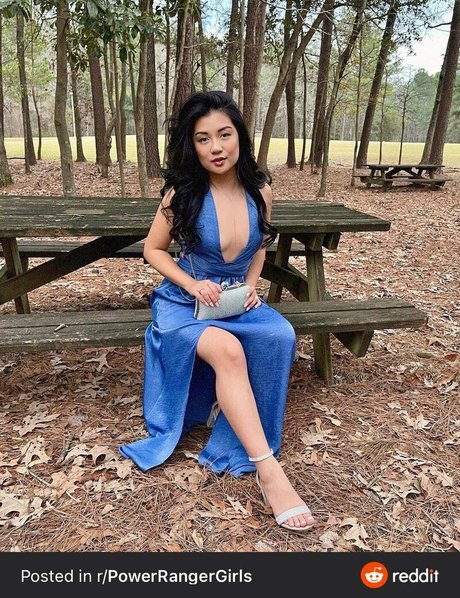 Naakte gelekte OnlyFans-foto van Kristina Ho