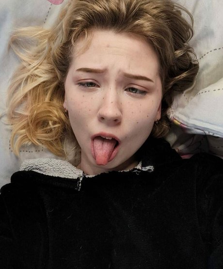 Naakte gelekte OnlyFans-foto van Jennyshinevip