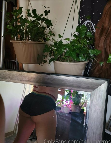 Naakte gelekte OnlyFans-foto van Aellaz